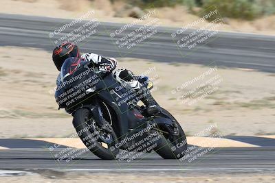 media/Nov-16-2025-Race Pace (Sun) [[8c5fa54630]]/Non Verified Riders (1st 20 Minutes)/2-Turn 10 (1010am)/